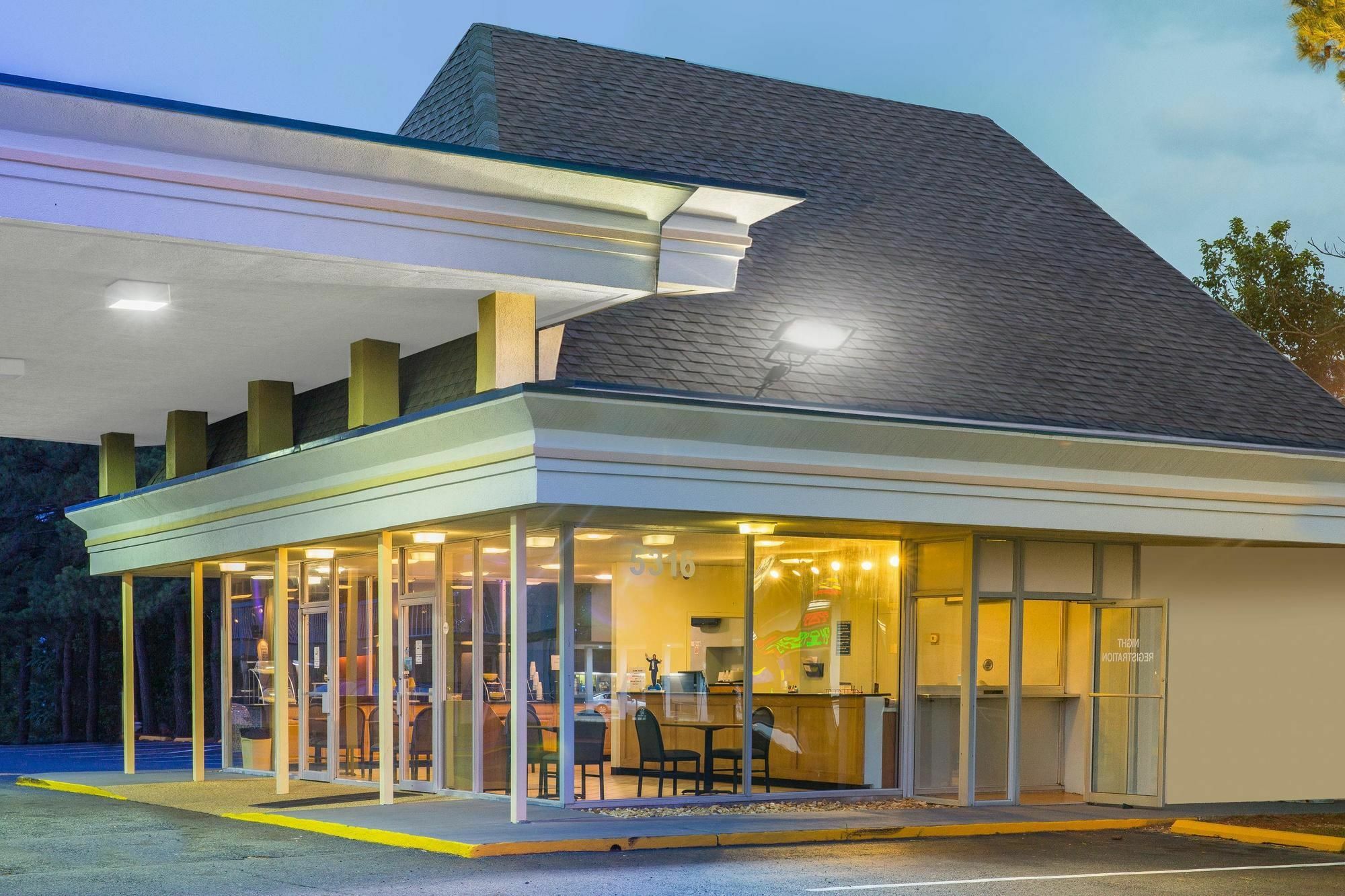 Garden Inn Fredricksburg South Fredericksburg Exterior photo
